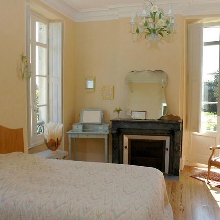 Chambres & Studios Chateau Saint Vincent Bazas Bagian luar foto