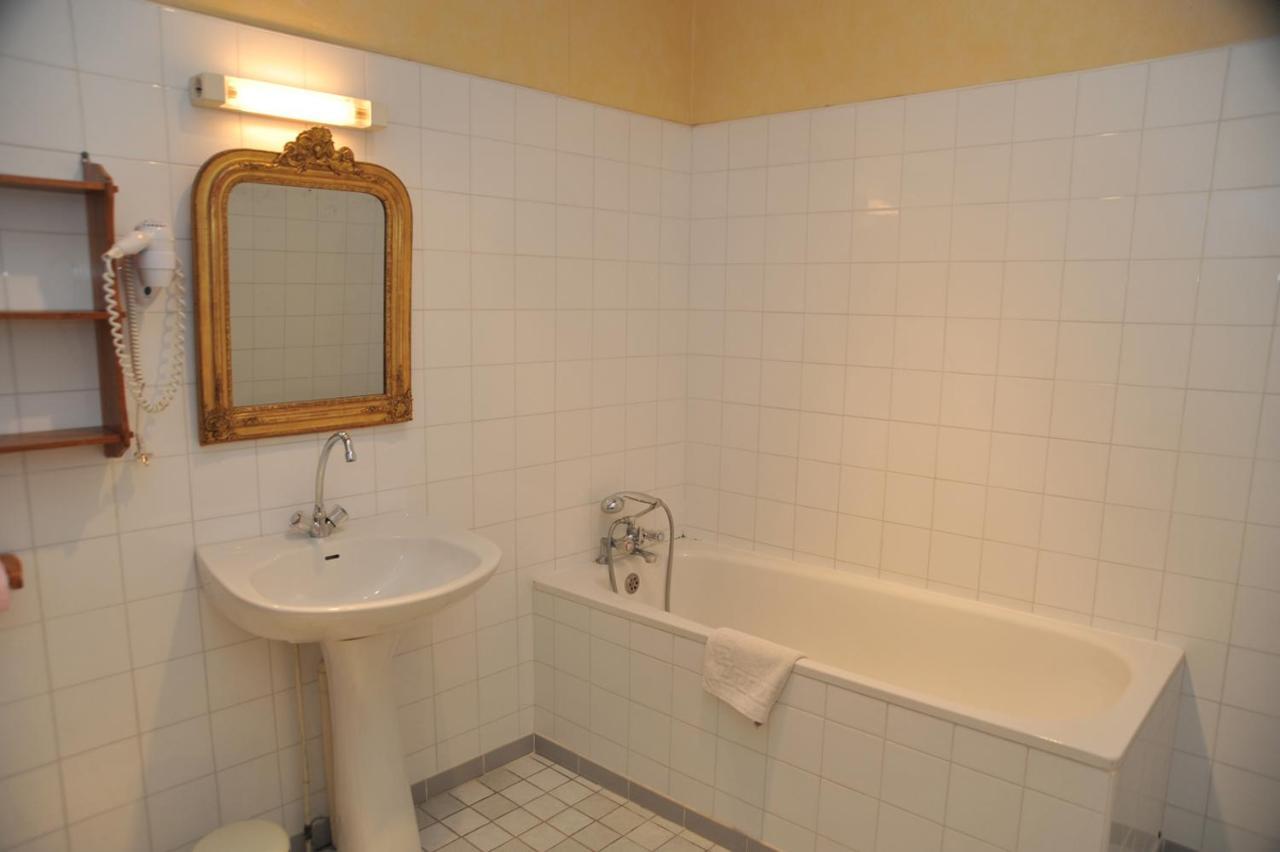 Chambres & Studios Chateau Saint Vincent Bazas Bagian luar foto