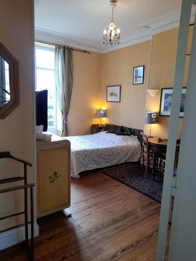 Chambres & Studios Chateau Saint Vincent Bazas Bagian luar foto