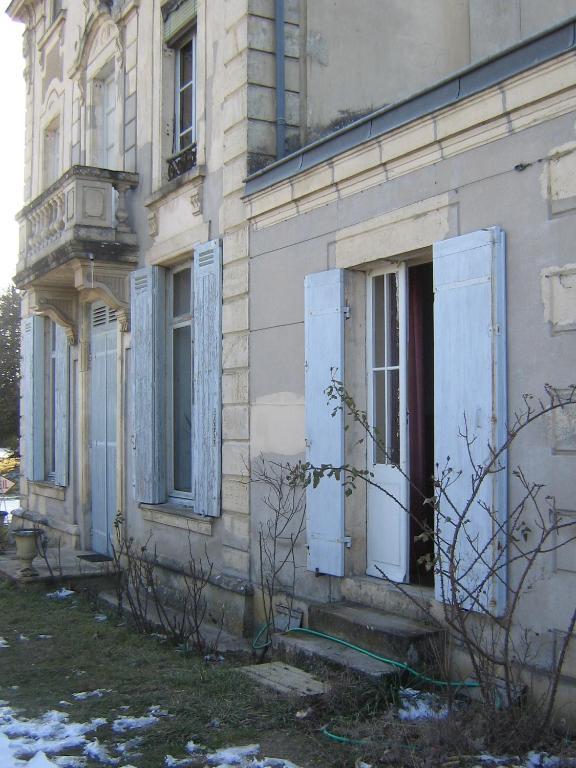 Chambres & Studios Chateau Saint Vincent Bazas Ruang foto