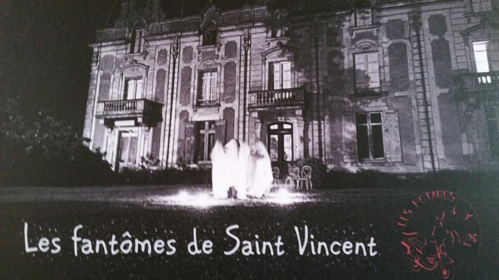 Chambres & Studios Chateau Saint Vincent Bazas Bagian luar foto